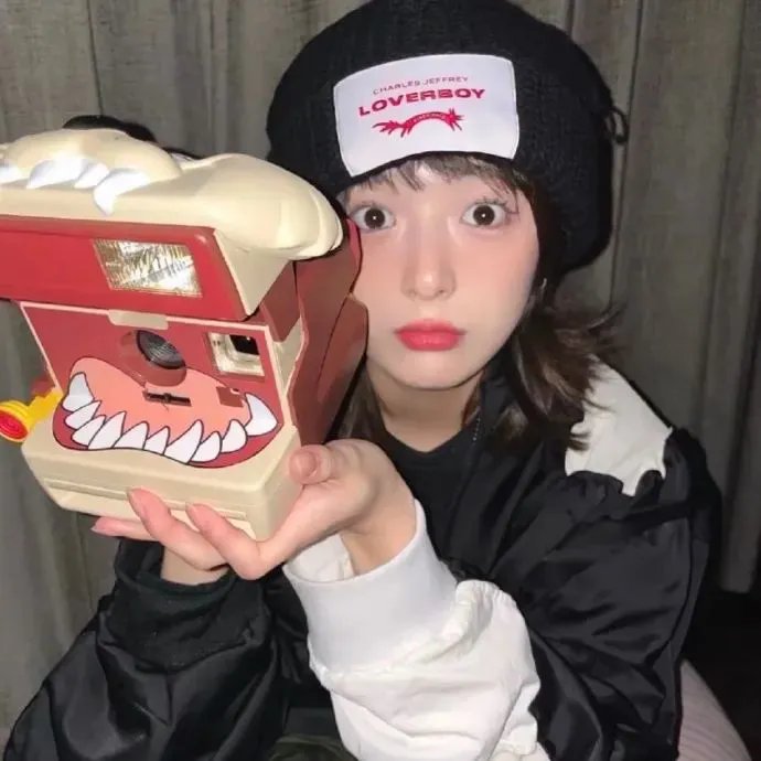 荡女满天飞